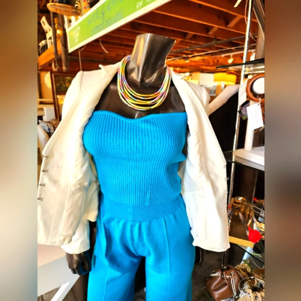 Elegant Blue 2 Piece Top & Wideleg Knit Pants Set - Picture 8 of 17